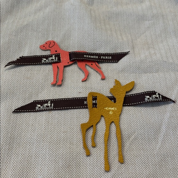 Hermès Red Dog and Deer Accessory - Picture 1 of 5